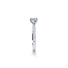 Siena pæreformet diamant solitaire forlovelsesring i hvidguld
